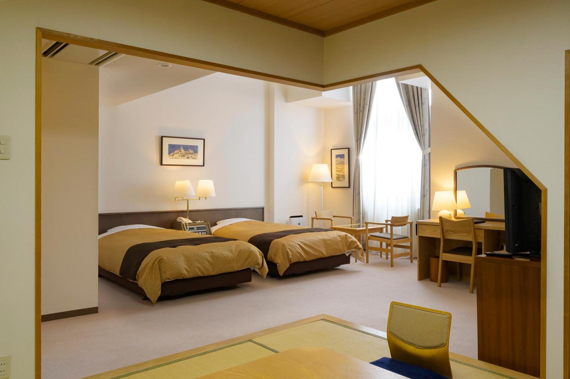 Hotel Edel Warme NakaNakafurano Extérieur photo