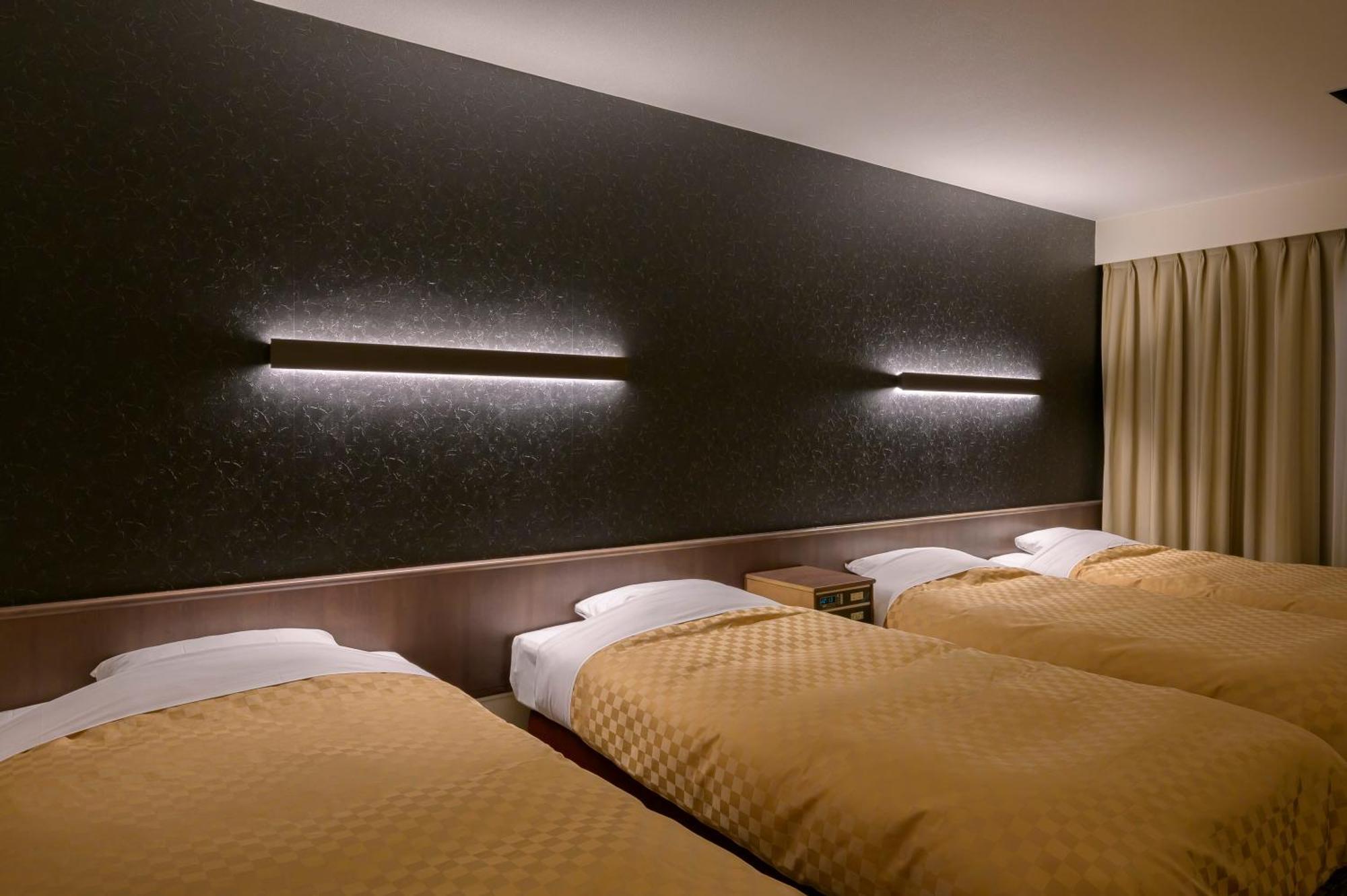 Hotel Edel Warme NakaNakafurano Extérieur photo